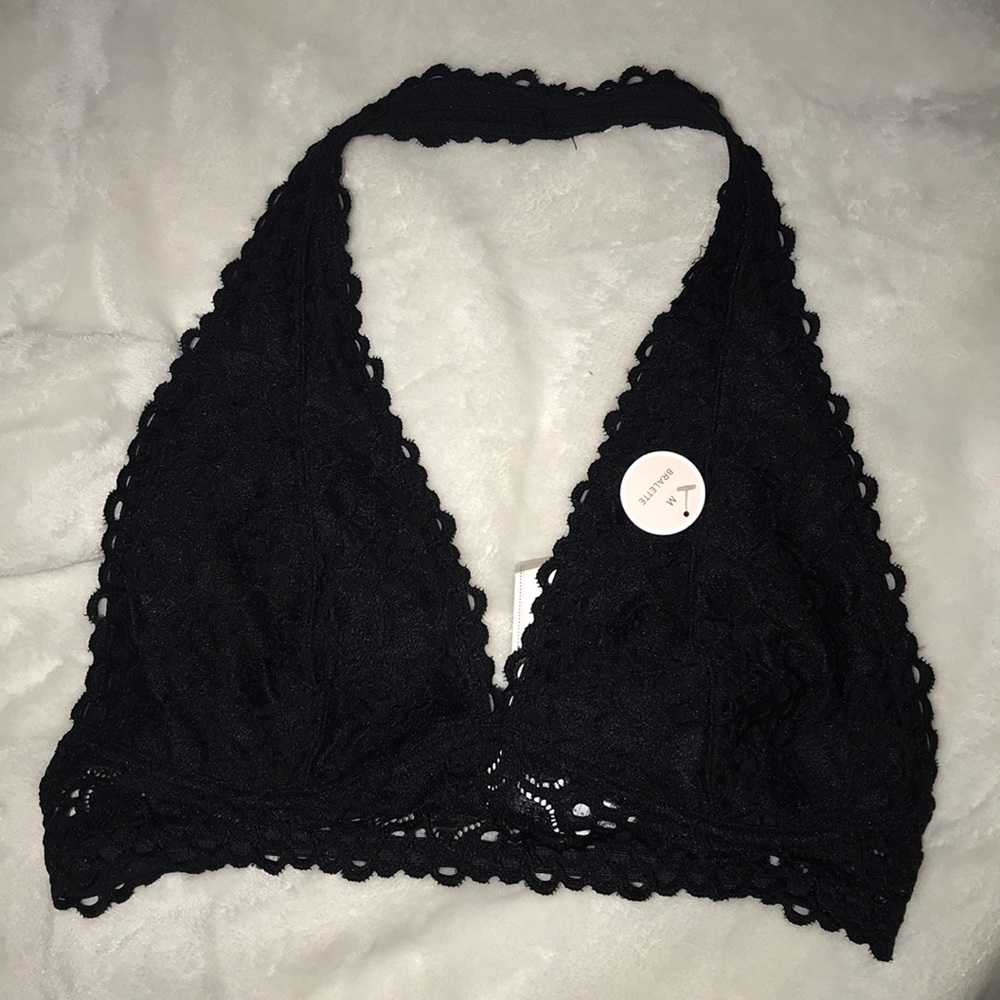 ✨Black Lace Brallete✨